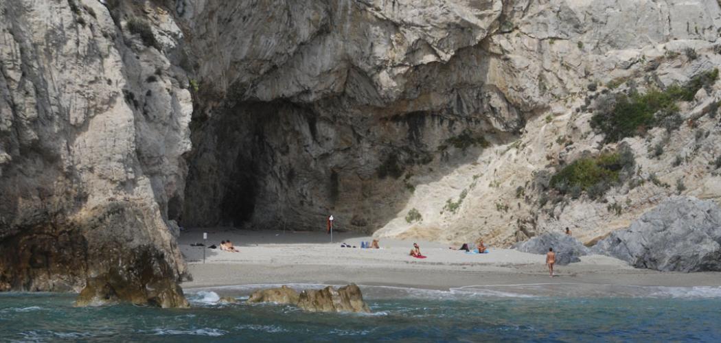 Spiaggia libera Punta Crena (Ph: Rescigno-Merlo)