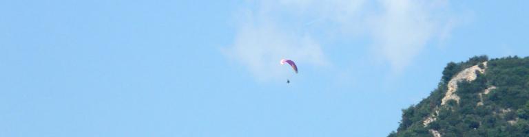 Paragliding and Hang Gliding (Ph: Provincia di Savona)